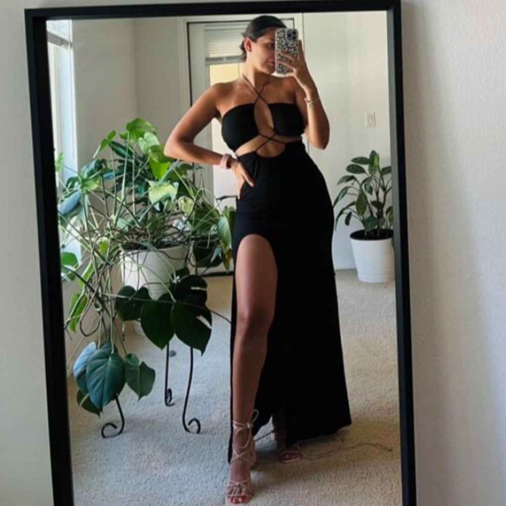 Black Long Dress Strappy Criss Cross Cut Out Detail Neck Ties - Picture 7 of 9